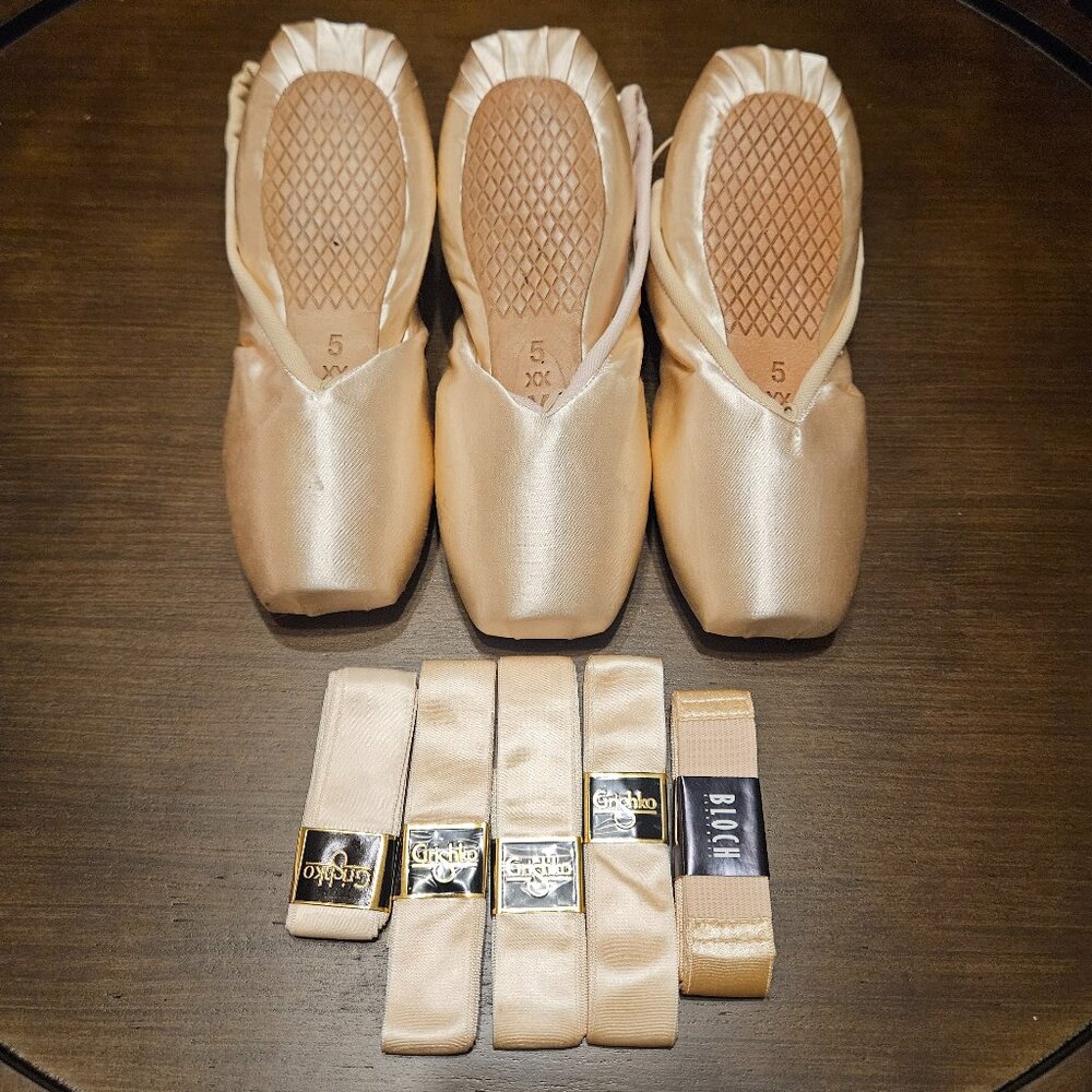 Grishko Ulanova I Pointe Shoes - Size: 5 XX M